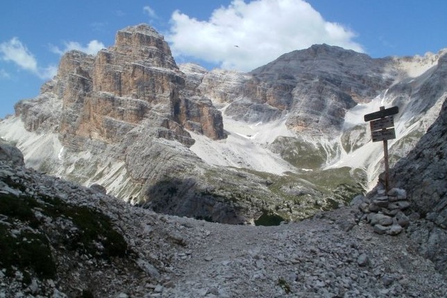 Ferrata Minighel e anello della Tofana di Rozes 