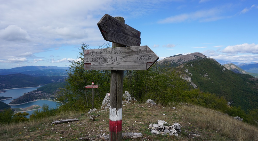 Anello al Monte Cervia da Paganico Sabino - giro breve