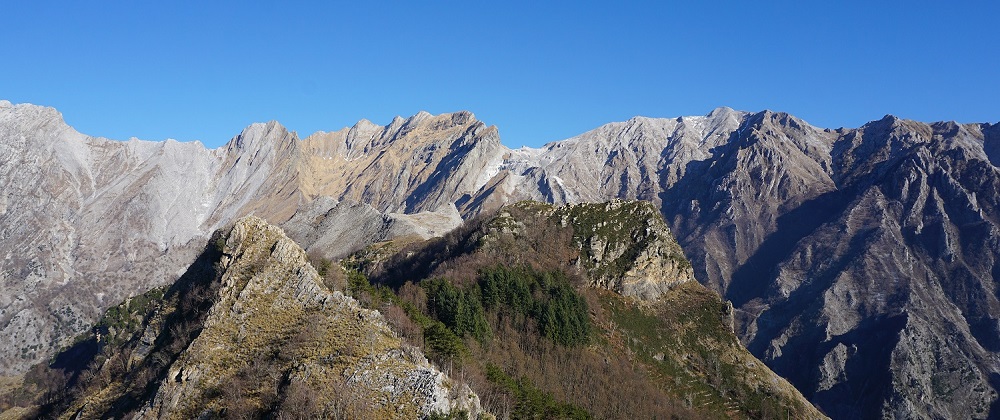 Monte Girello dalla cresta Sud Est del Manico del Paiolo